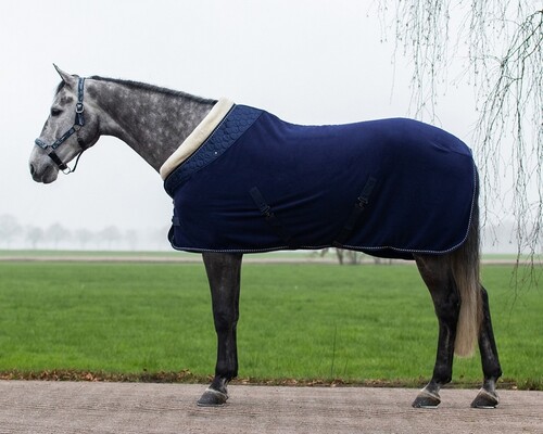 QHP Fleece rug Brilliance