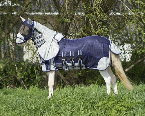 QHP Fly Rug Falabella