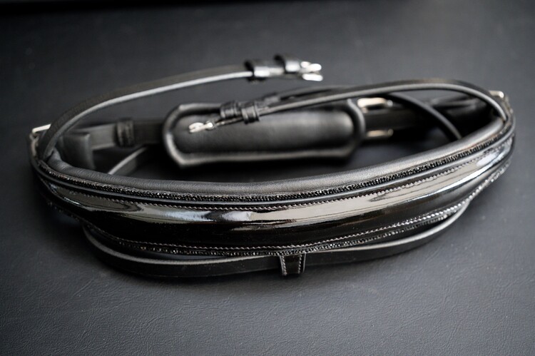 HB Showtime Anatomic Lak neusriem