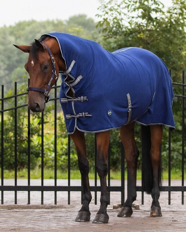 QHP Fleece Halsdeken New Basic met kruissingels