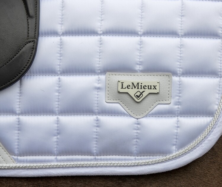 LeMieux Zadeldek Loire Classic Satin Dressage